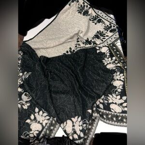 Jobis Oversized Floral Shawl Wrap Poncho